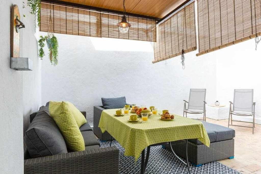 Monkeys Apartments Betis Chill Out Sevilla Exterior foto